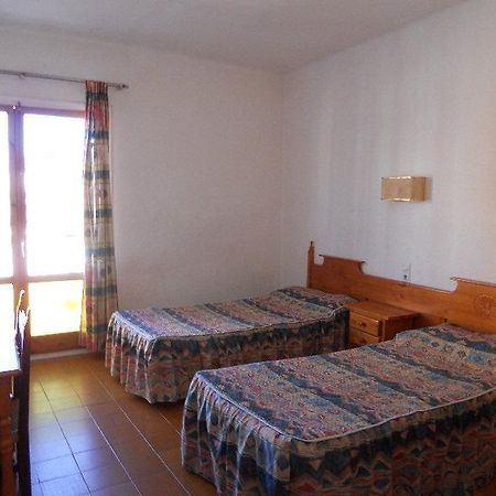 Hostal Juan Ramon Lloret de Mar Exteriör bild